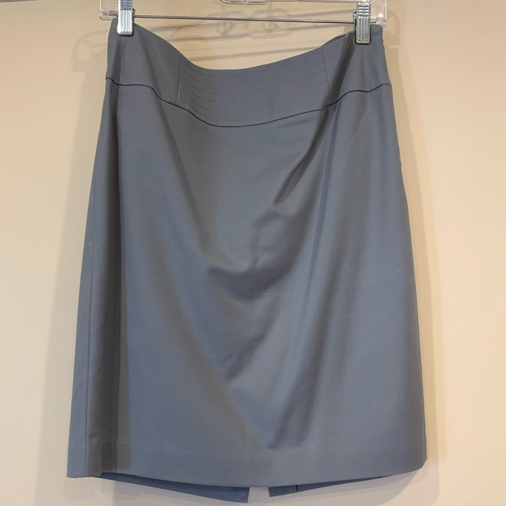 NWT Banana Republic grey skirt size 6.